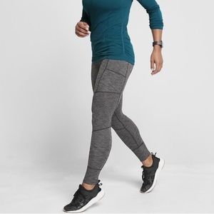 Athleta Excursion Tight Leggings Black 153393 M